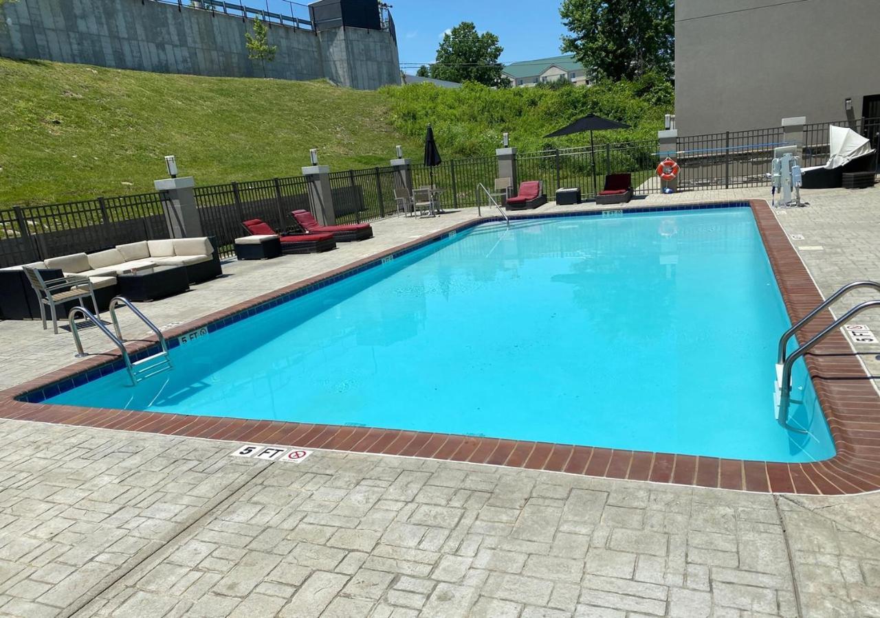 Quality Suites Nashville Airport Экстерьер фото