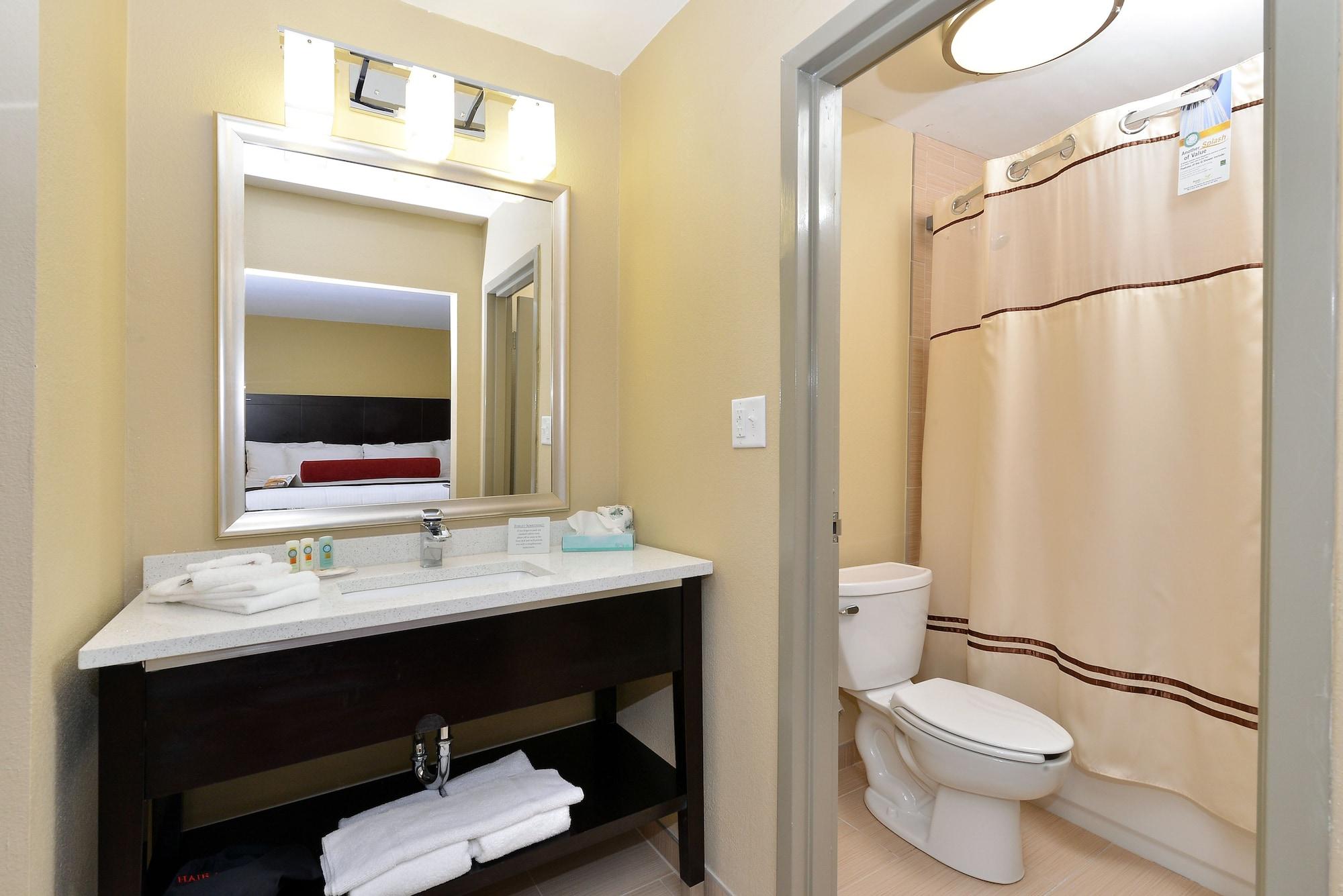 Quality Suites Nashville Airport Экстерьер фото