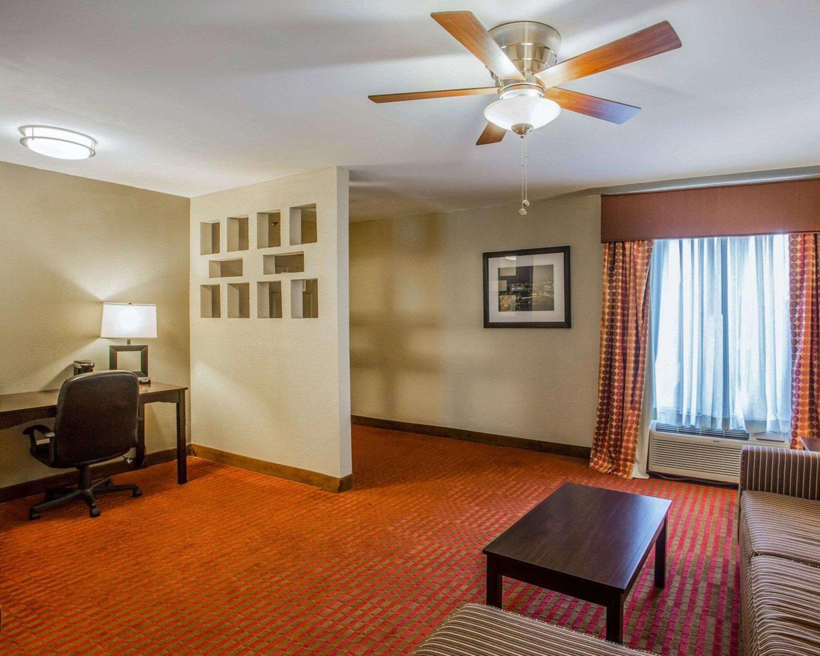 Quality Suites Nashville Airport Экстерьер фото