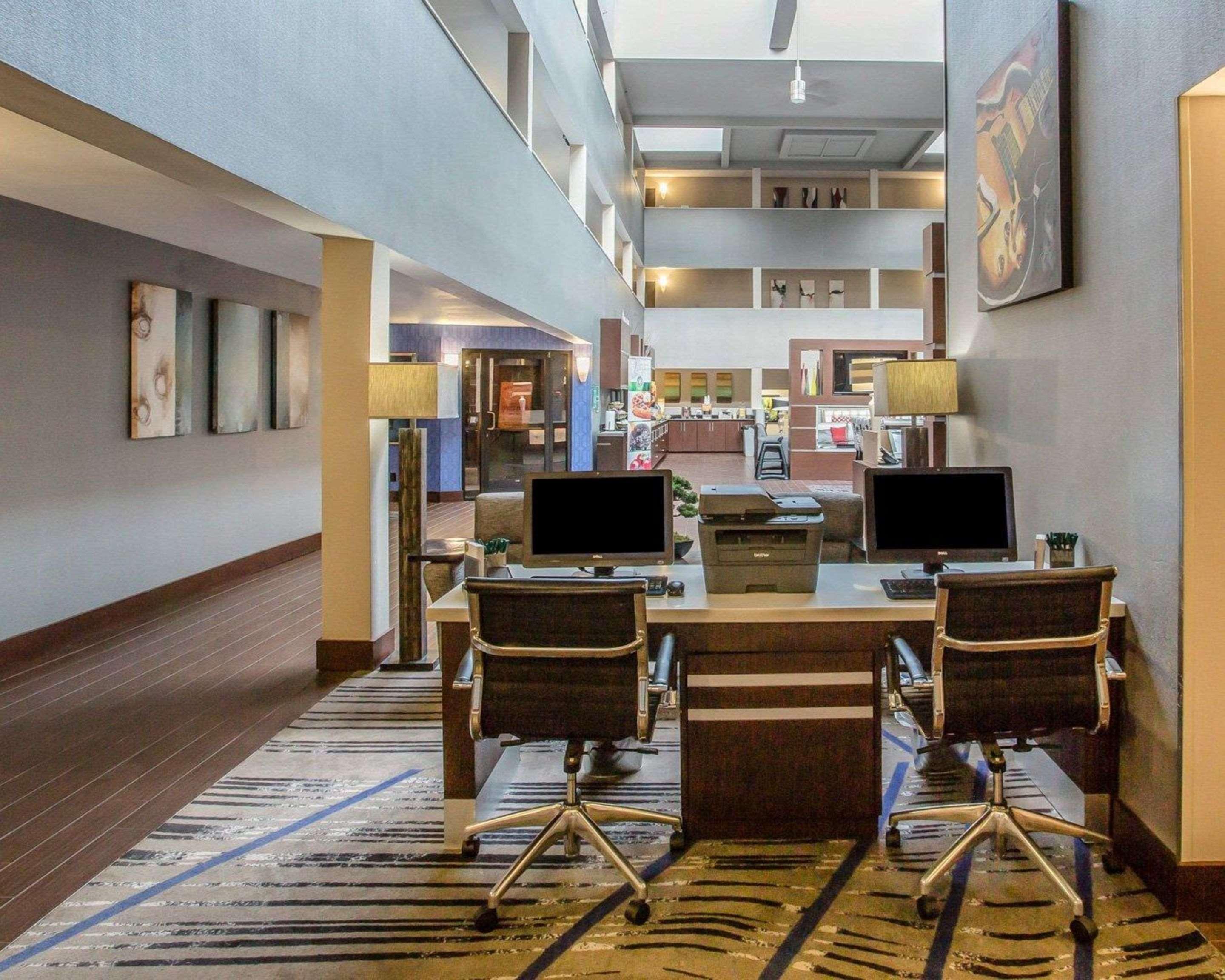 Quality Suites Nashville Airport Экстерьер фото