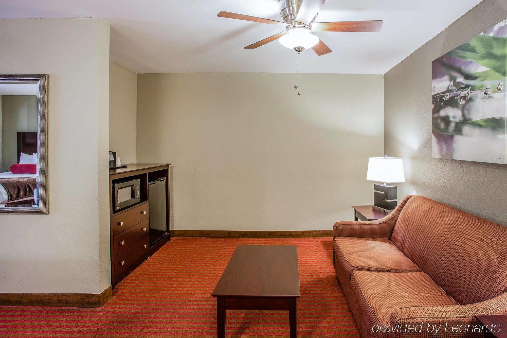 Quality Suites Nashville Airport Экстерьер фото