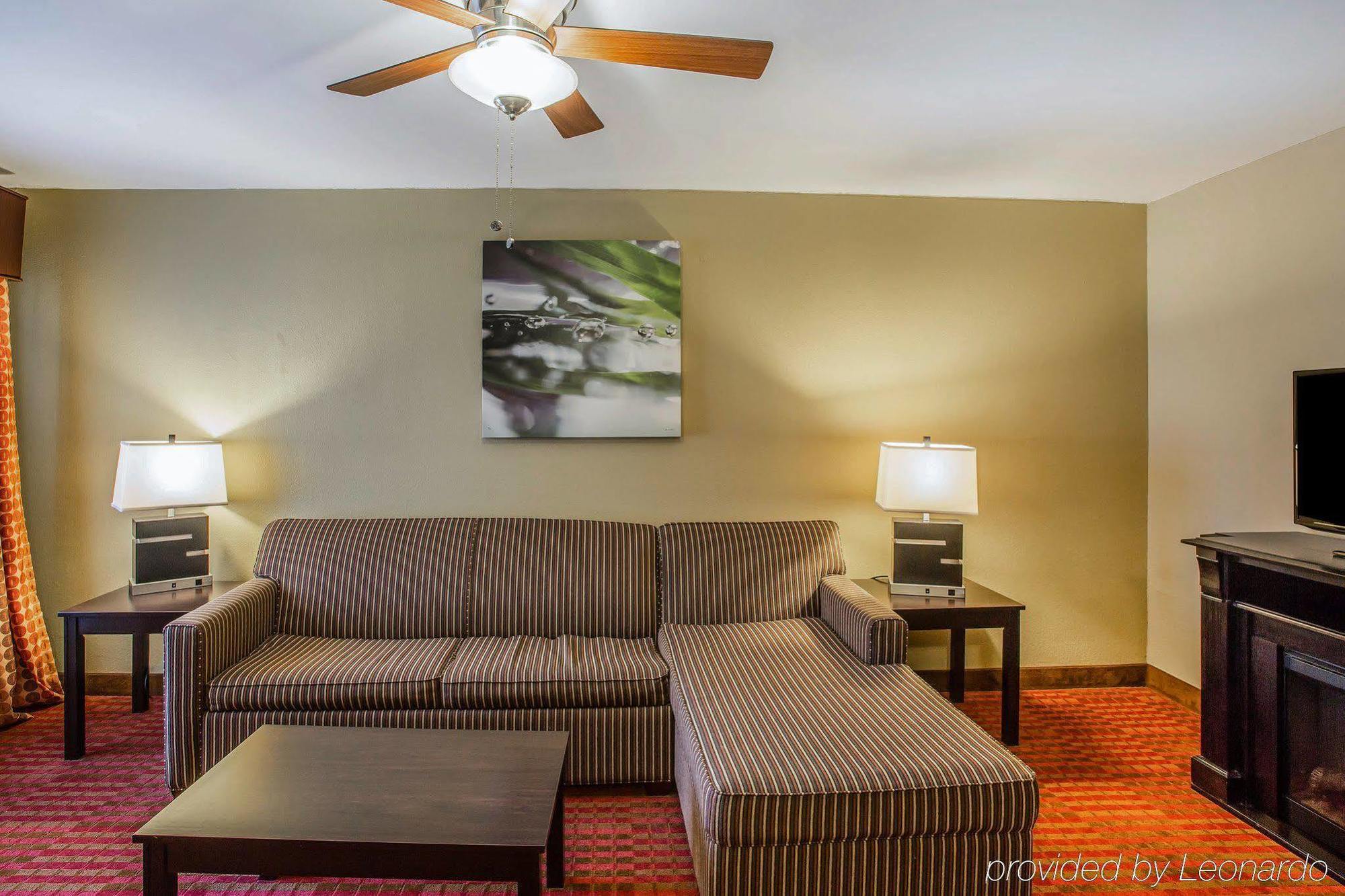 Quality Suites Nashville Airport Экстерьер фото
